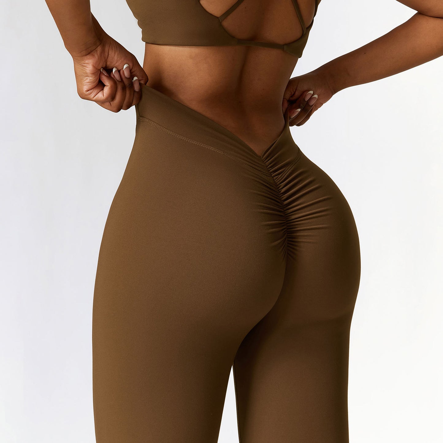 SUPER SCULTING V BACK LEGGINGS