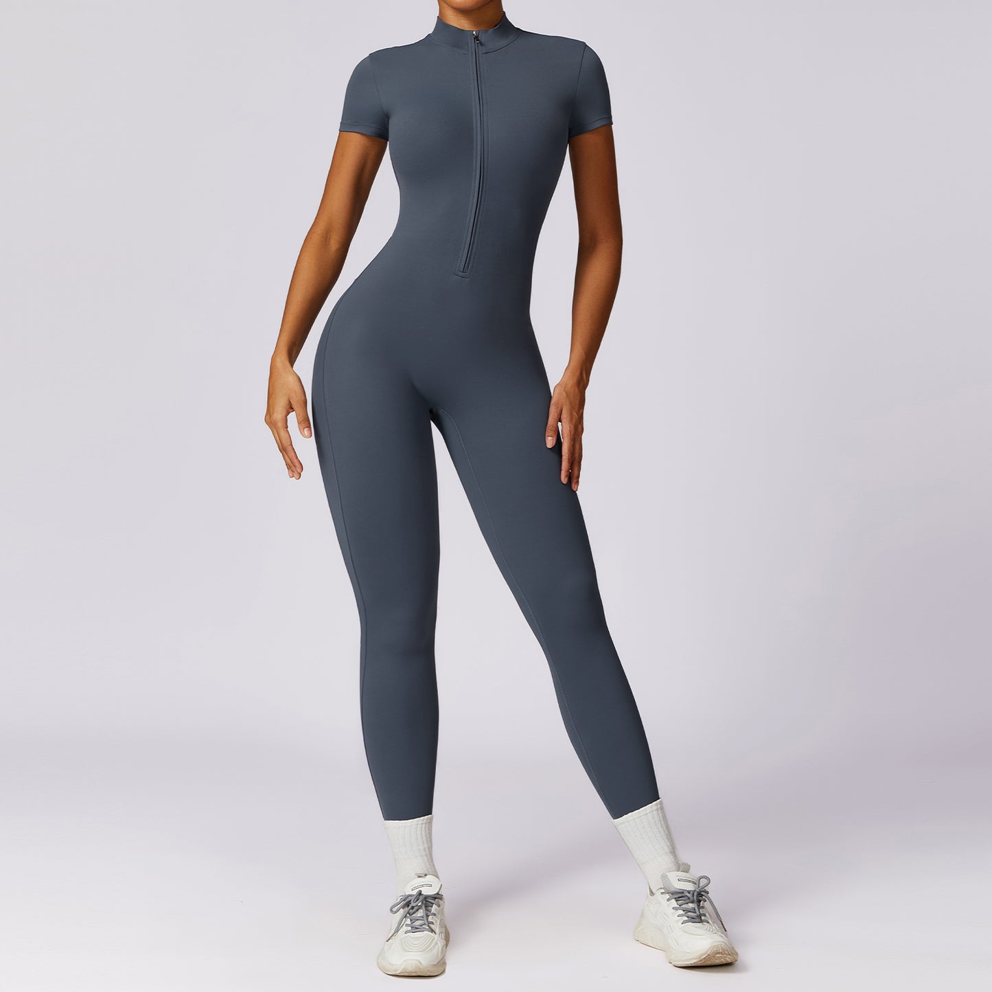 SHORT SLEEVES SEAMLESS JUMPSUIT