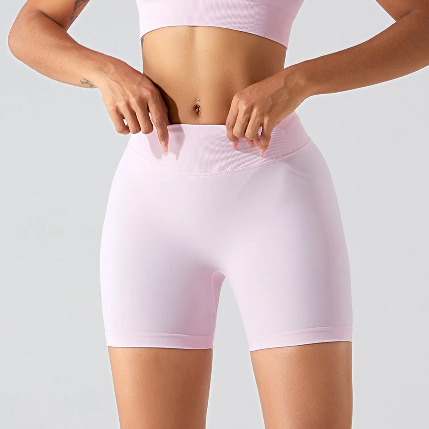 SEAMLESS BUTT LIFTING CYCLING SHORTS
