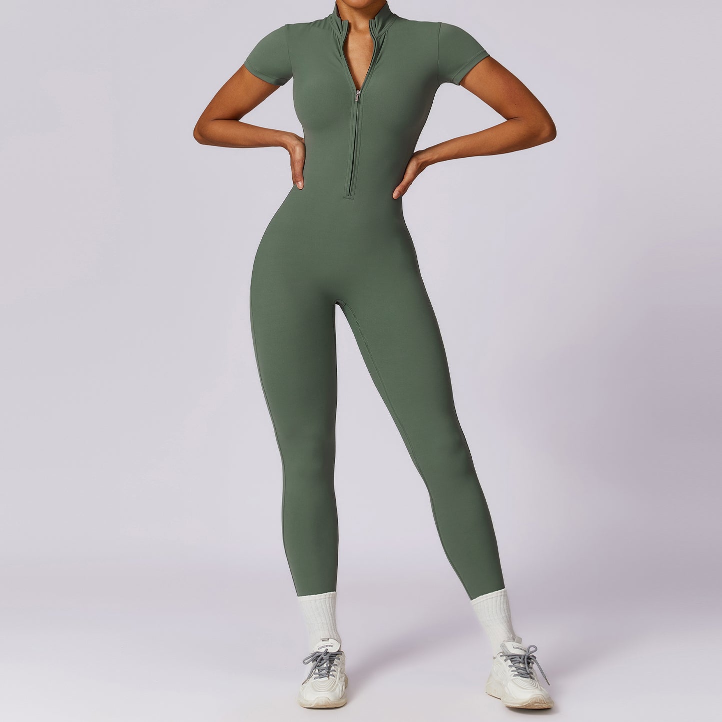 SHORT SLEEVES SEAMLESS JUMPSUIT
