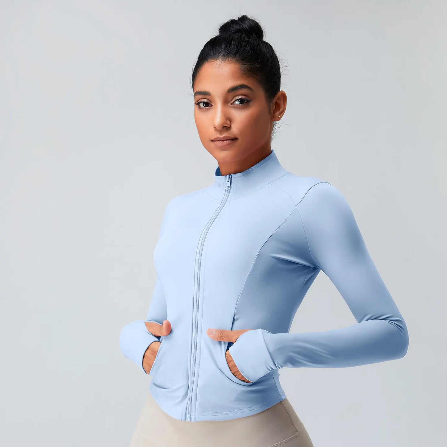 THUMBHOLE SLEEVES INVISIBLE ZIP JACKET WITH POCKET