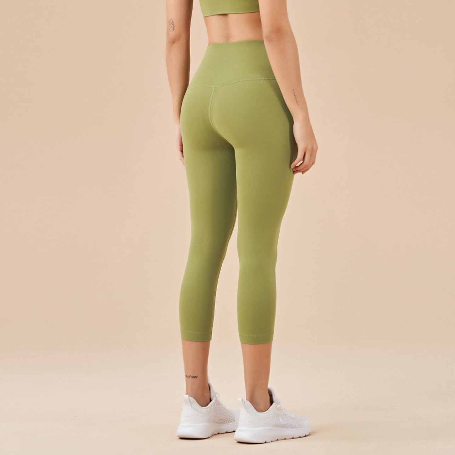 SHORT LENGTH RUNNING LEGGINGS