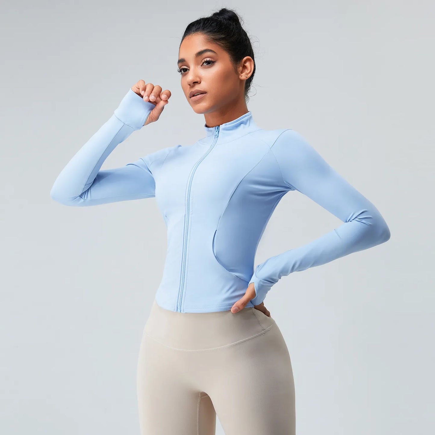 THUMBHOLE SLEEVES INVISIBLE ZIP JACKET WITH POCKET