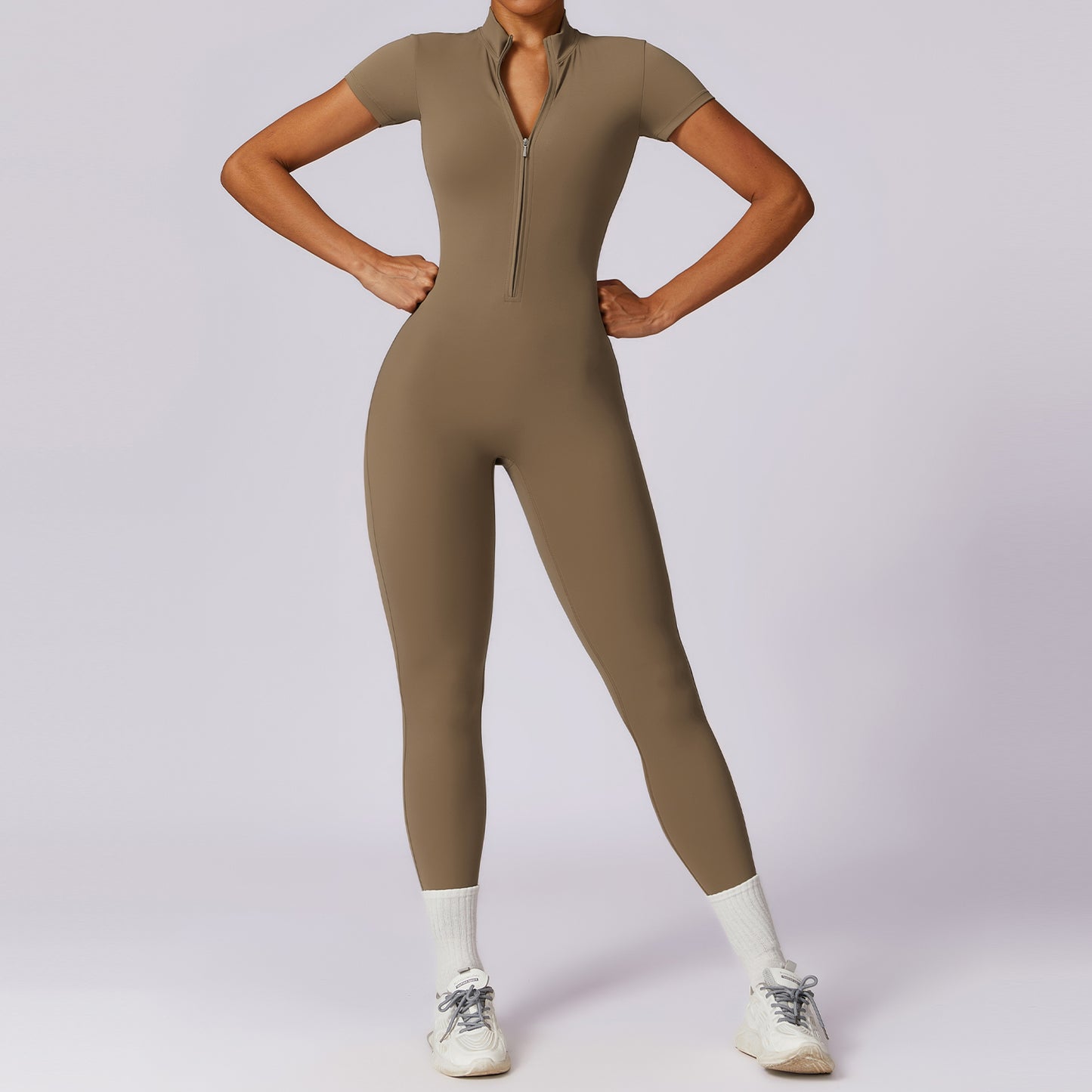 SHORT SLEEVES SEAMLESS JUMPSUIT
