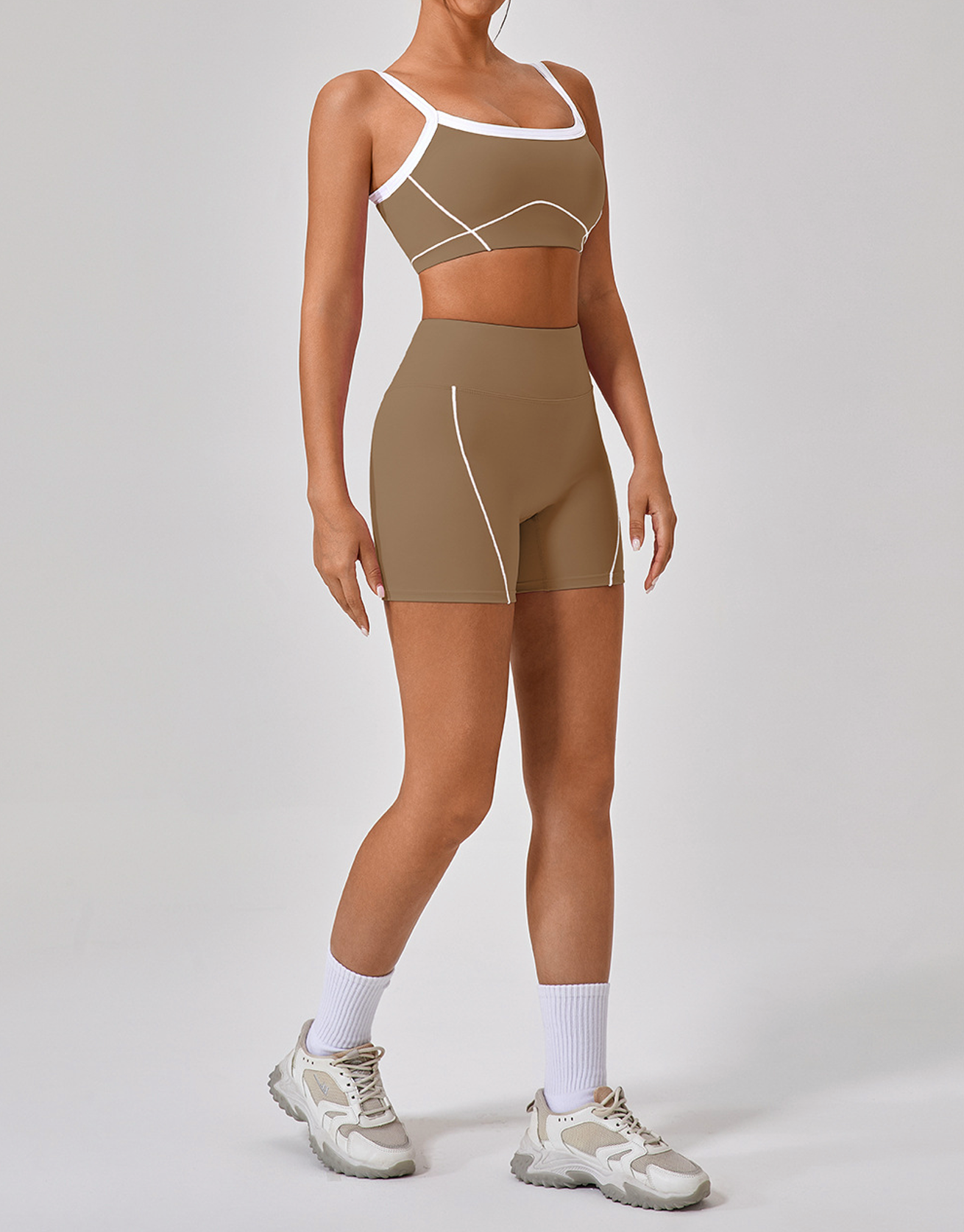 CONTRAST TRIM MINI SHORTS