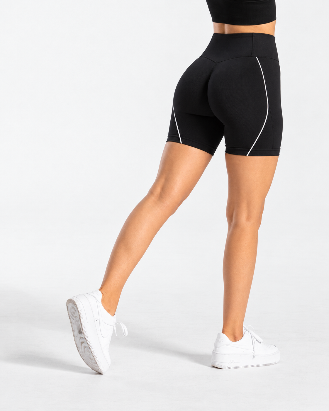 BEXIA Petite Contrast Trim Mini Shorts in Black — back view