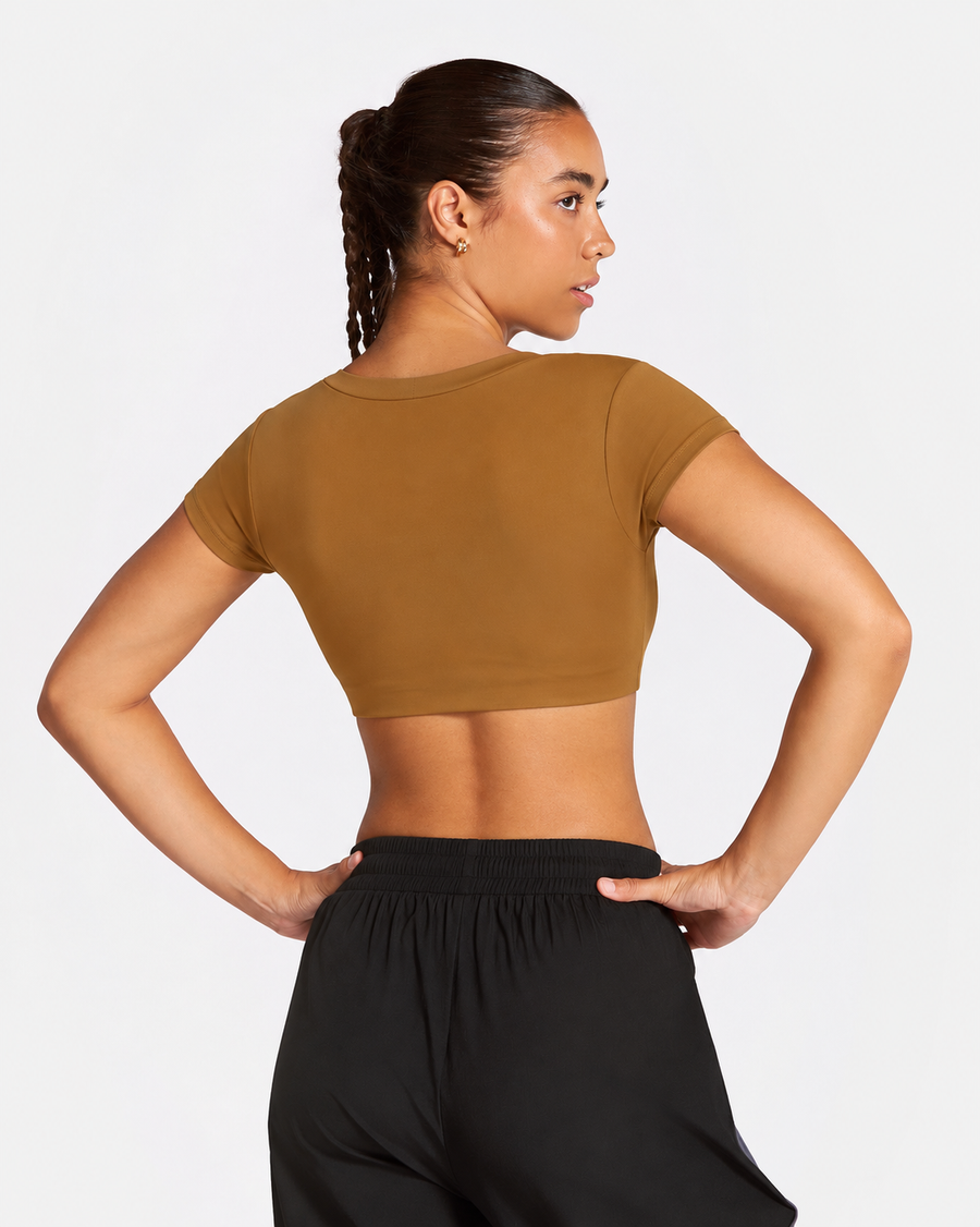 Petite Scoop Neck Short Sleeve Crop Top in Brown