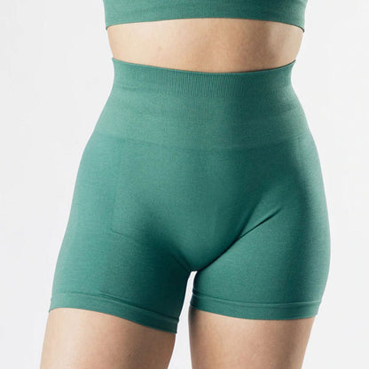 HIGH WAIST RUNNING SHORTS IN GREEN