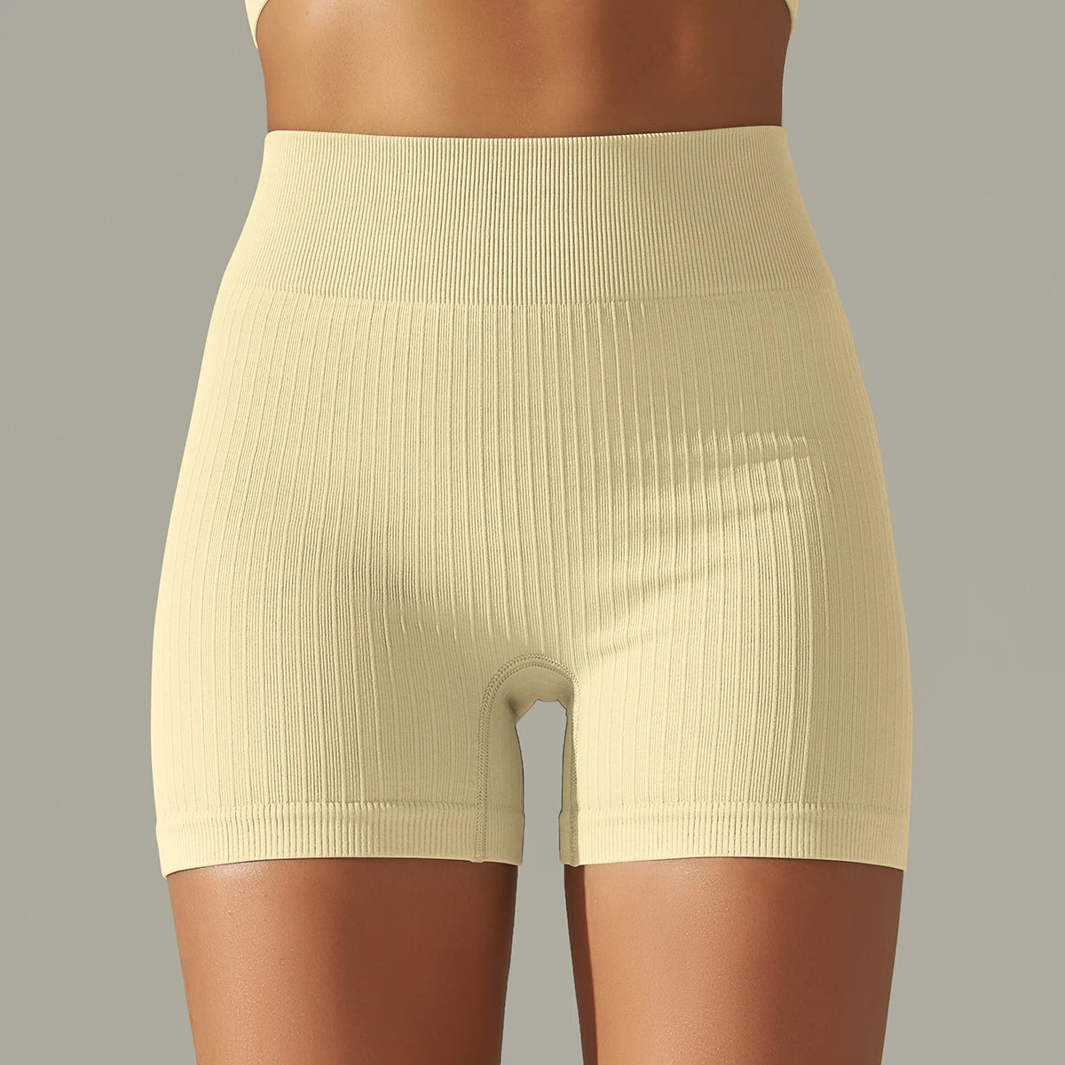 SEAMLESS BUTT LIFTING BIKER SHORTS