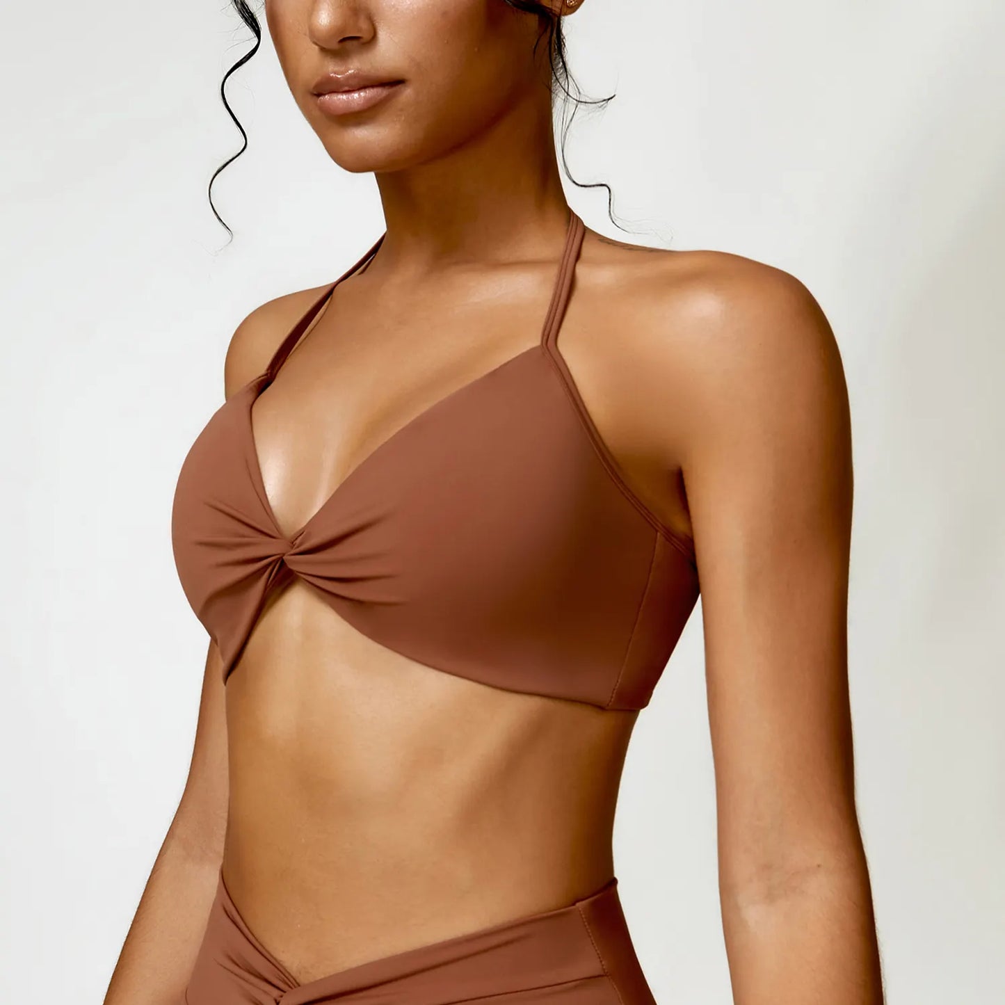 ADJUSTABLE STRAP HALTER NECK FRONT TWIST SPORTS BRA